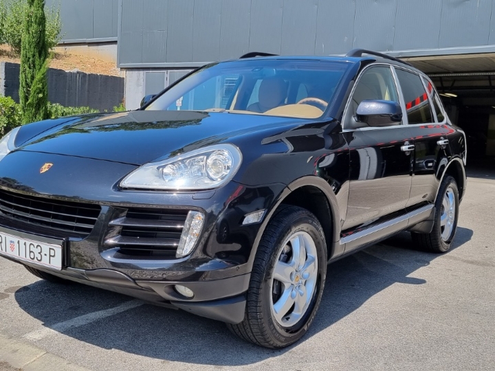 Porsche Cayenne 3.6 VR6