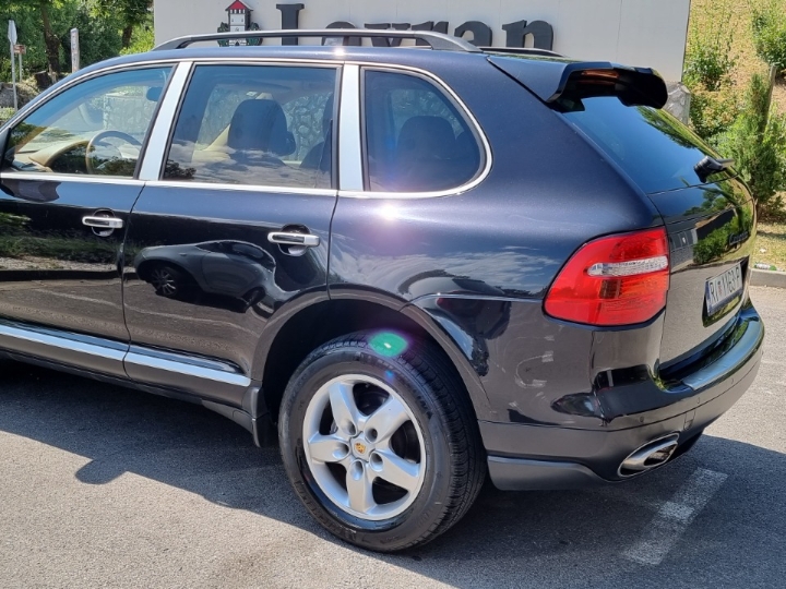 Porsche Cayenne 3.6 VR6