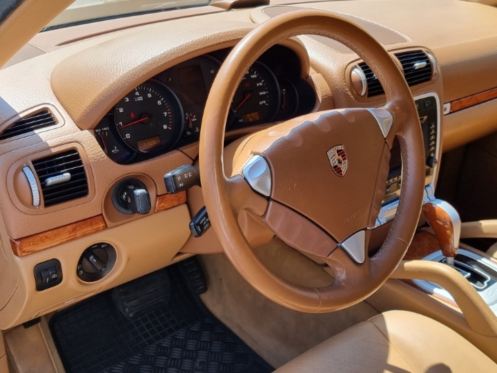 Porsche Cayenne 3.6 VR6