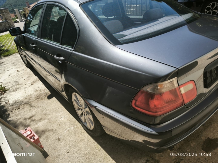 Prodaje se BMV 320 2001 godište