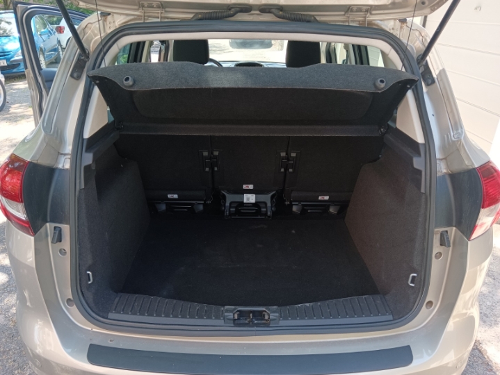 C-max samo 85.000 km