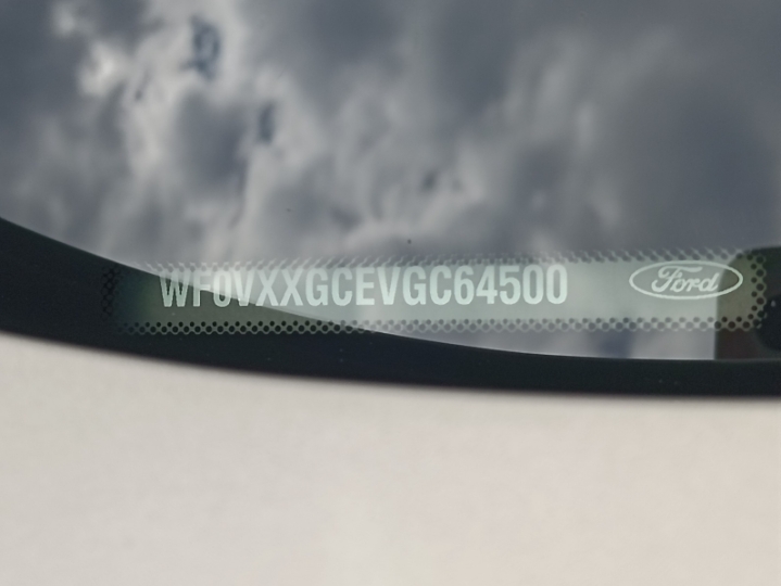 C-max samo 85.000 km