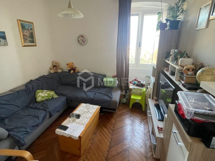Dvosoban stan s predivnim pogledom, Kozala