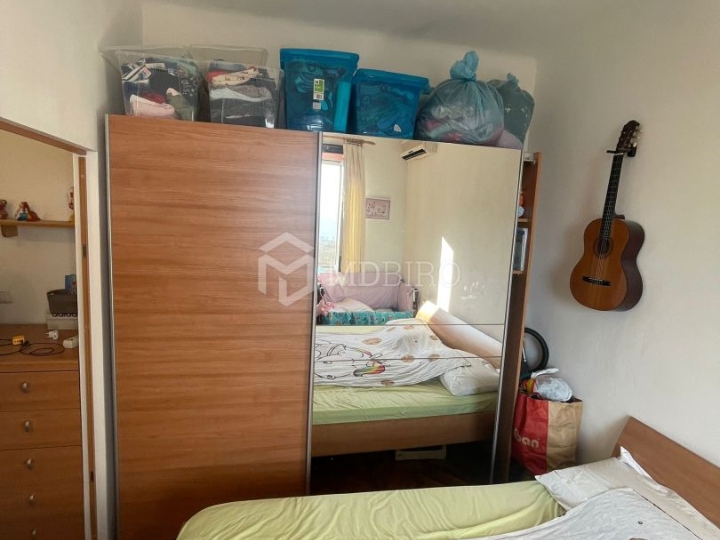Dvosoban stan s predivnim pogledom, Kozala