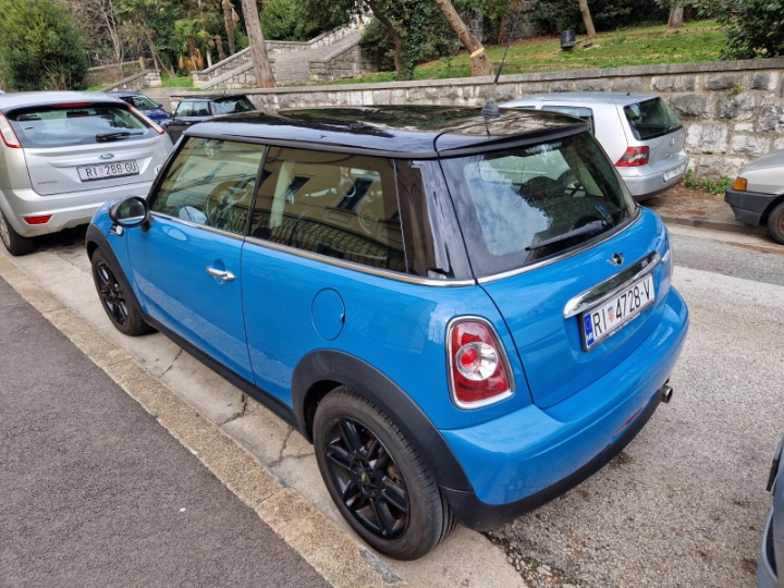 Mini Cooper 90 kw benzin reg. 07/26
