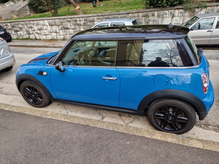 Mini Cooper 90 kw benzin reg. 07/26