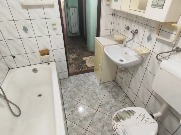 Useljiva goranska kuća u okolici Fužina