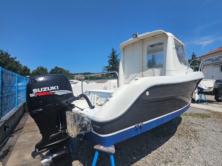 Sessa Ocean 610 motor Suzuki 115