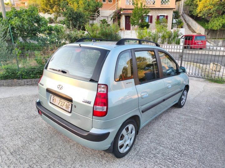 Hyundai Matrix 1.6i klima 08/26.