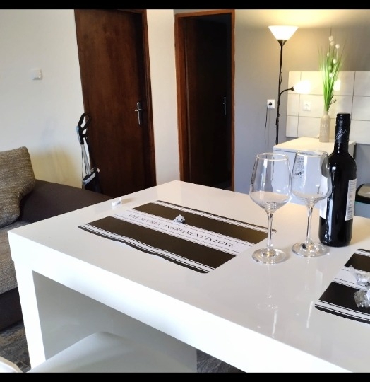 Stan za najam – 40 m², priz, 420 €