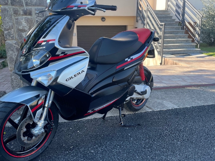 Gilera Runner