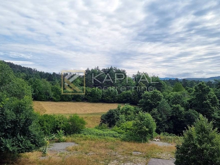 Matulji, poslovno-stambena zgrada, 780 m2