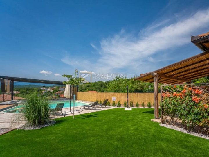 Kastav, nova samostojeća kuća, bazen