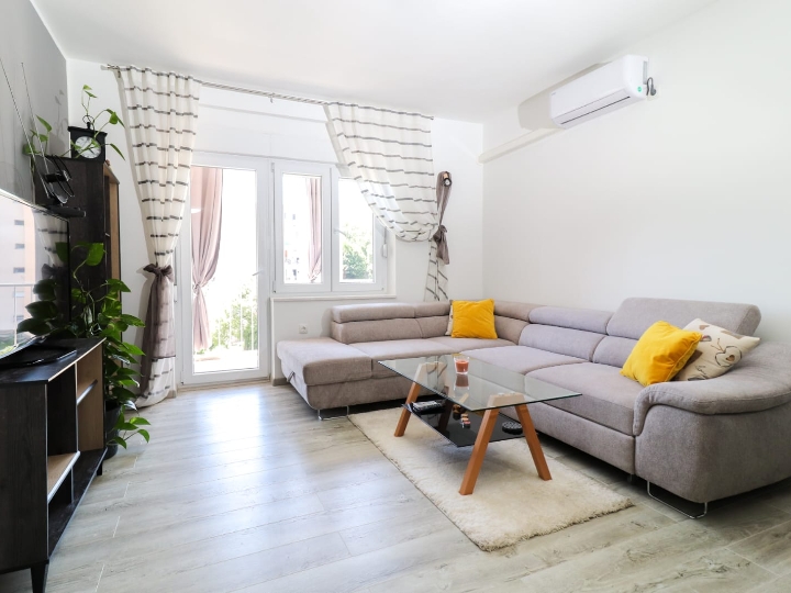 Opatija, moderan 1S+DB, 2 balkona
