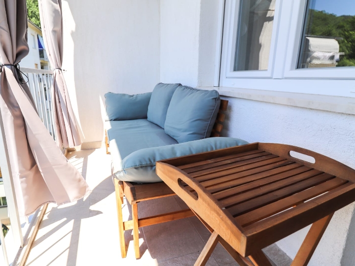 Opatija, moderan 1S+DB, 2 balkona