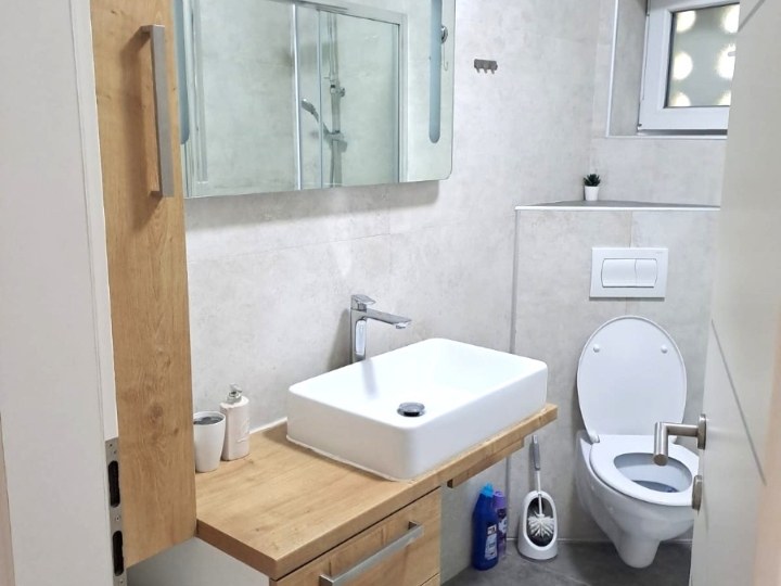 Opatija, moderan 1S+DB, 2 balkona