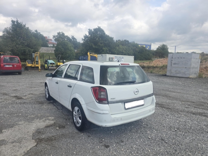 Opel astra 1.7 cdti