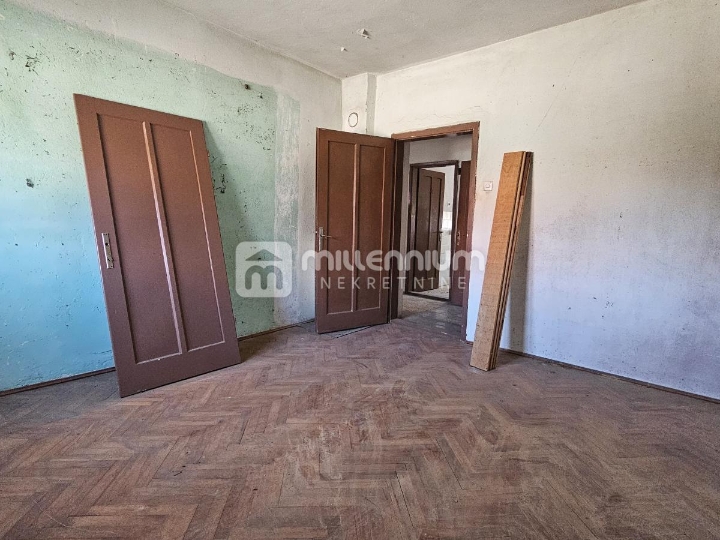 Gorski Kotar, Vrbovsko, 162 m2, velika okućnica