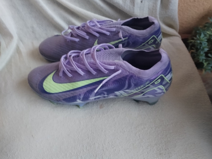 Kopačke nove Nike
