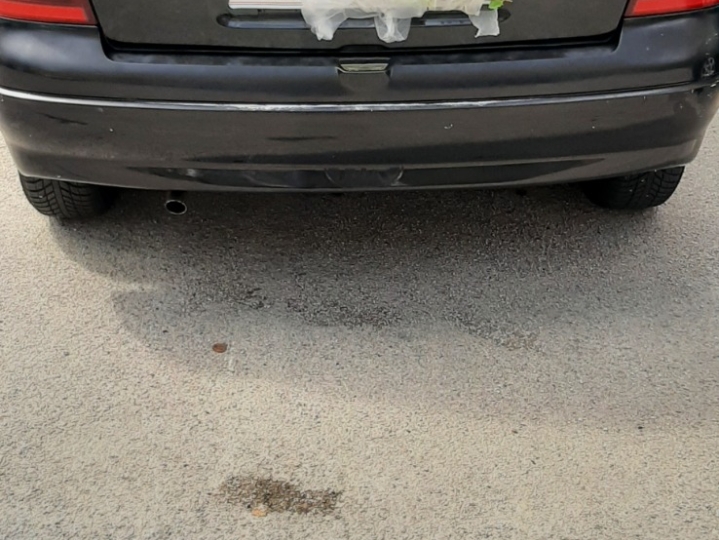 Prodajem Opel Astru G crne boje