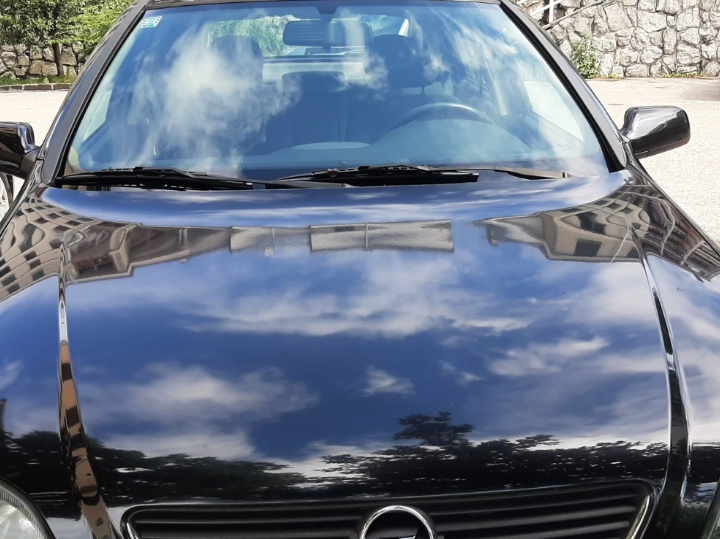 Prodajem Opel Astru G crne boje