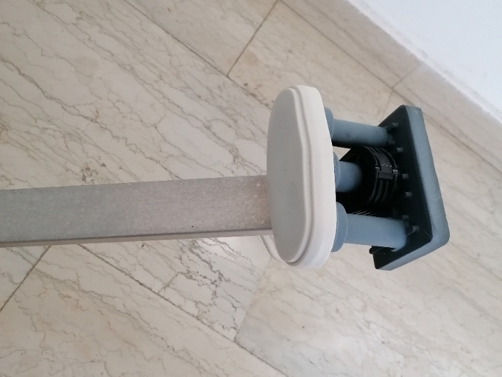 Satelitska antena 90x100 s nosačem