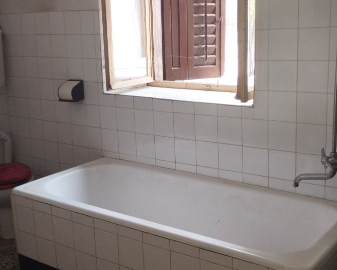Klana, kuća, pomoćna zgrada i garaža