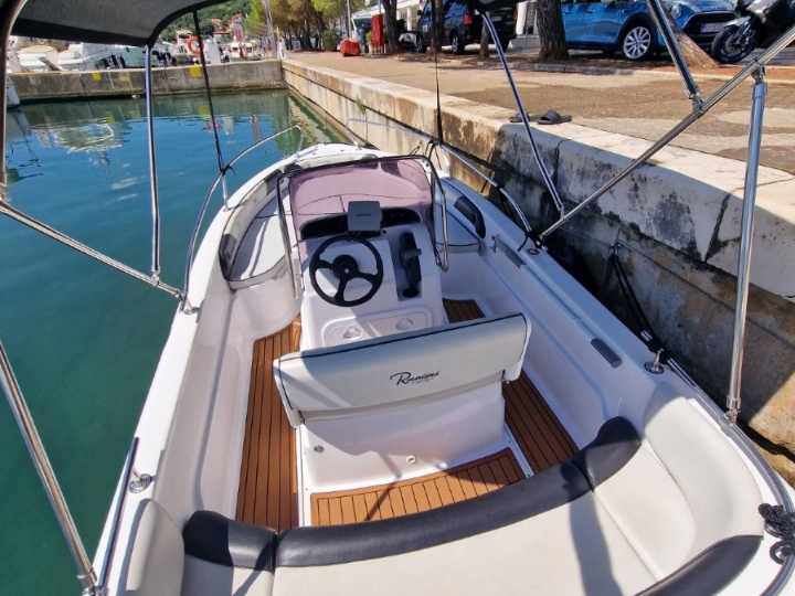 Ranieri Voyager 17