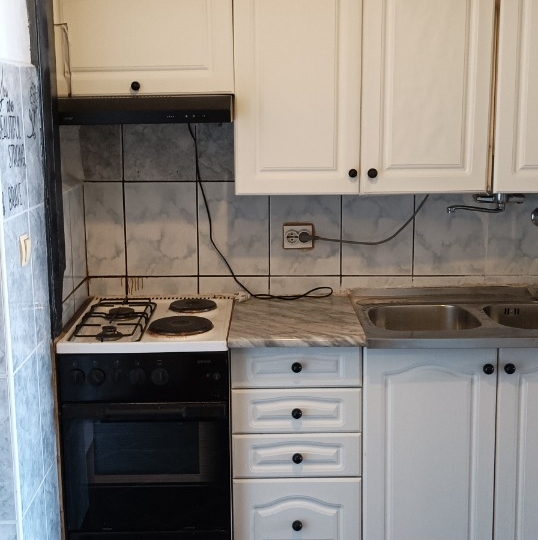 Garsonijera 35m2, 10. kat