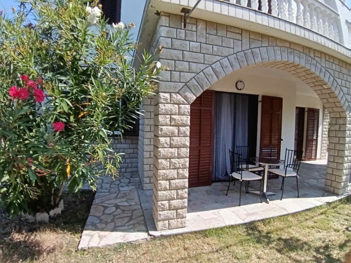 3 studio apartmana i 2S apartman