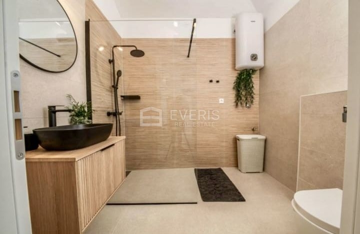 Novalja, Jakišnica, Kuća s bazenom, 160m2
