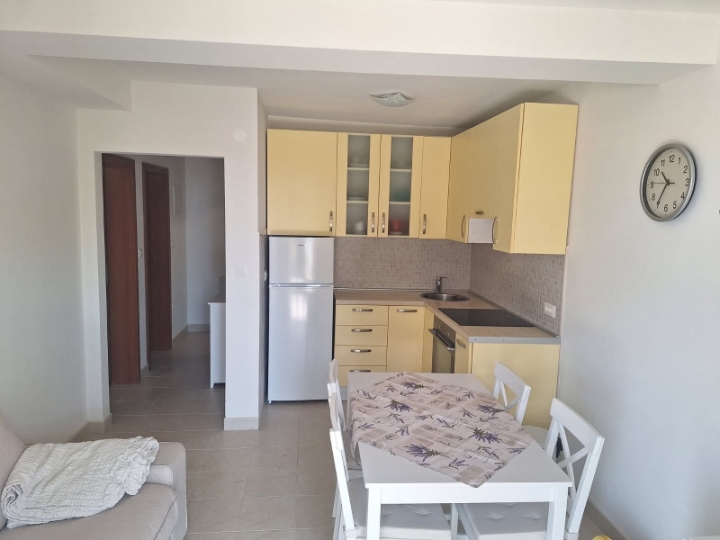Dugoročno jednosoban stan 40m2