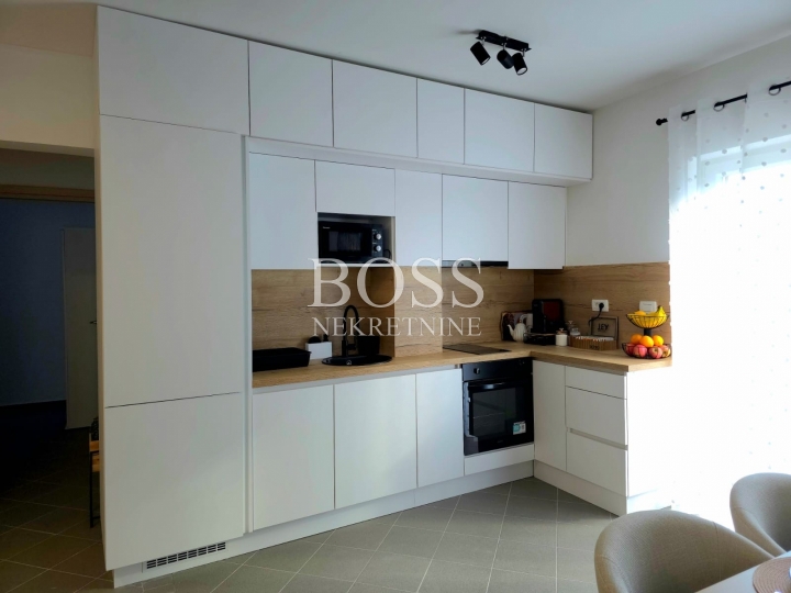 Brseč, dvojna kuća 130m2
