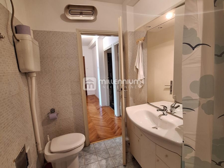 Crikvenica, 3-sobni stan, terasa, vrt
