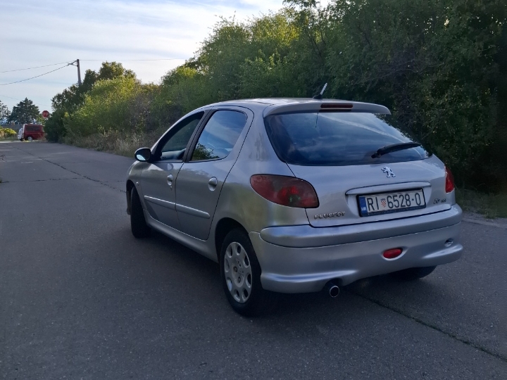Peugeot 206 1.4 hdi 