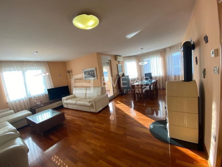 Kastav, Rešetari, stan 133 m2, 3S+DB