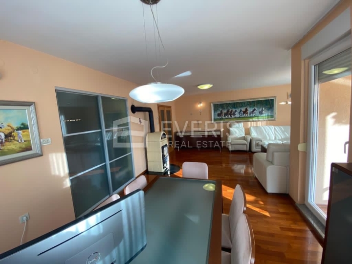 Kastav, Rešetari, stan 133 m2, 3S+DB