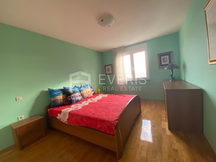Kastav, Rešetari, stan 133 m2, 3S+DB