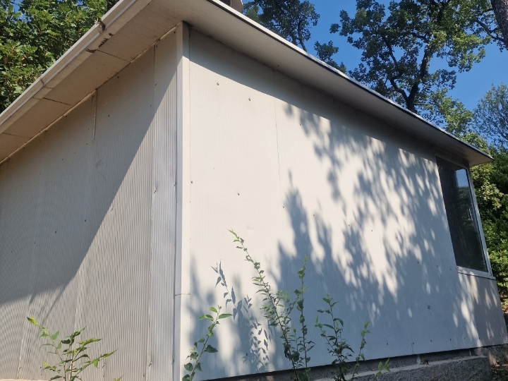 Montažni kiosk od panela 40 m2