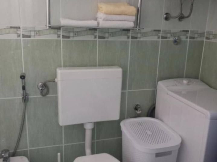 Iznajmljujem sobu studentici