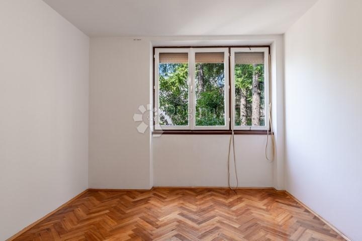 Turnić 48.75m2 2skl drugi kat odmah useljivo,PRILIKA!!
