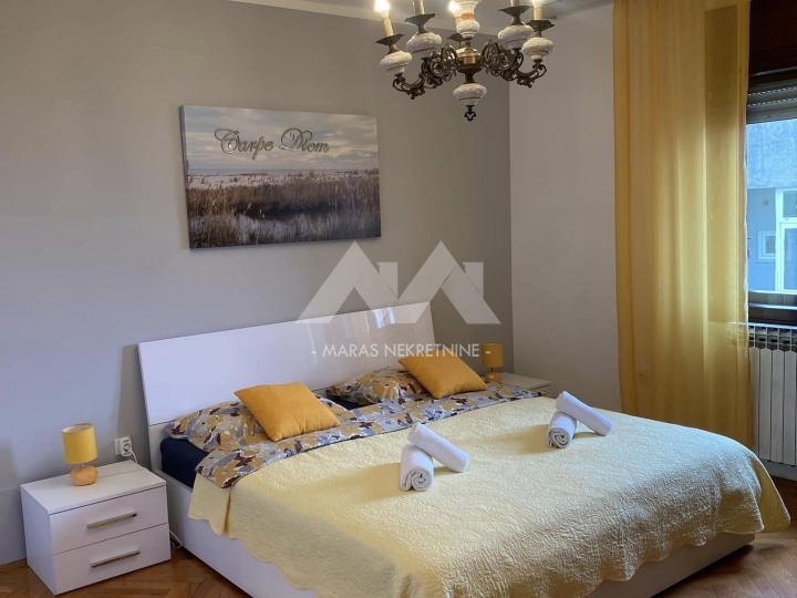 Pećine, predivan stan s pogledom na more