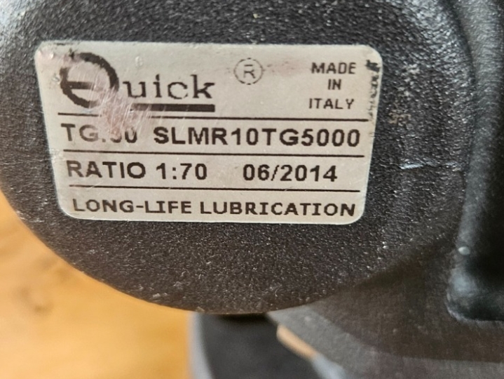 Quick 1000W motor  12V sidreni vinč