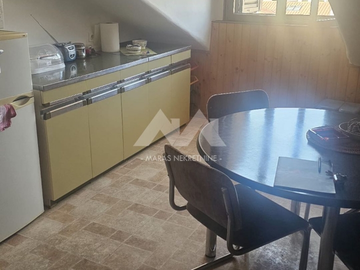 Centar - 2-sobni stan za studente!