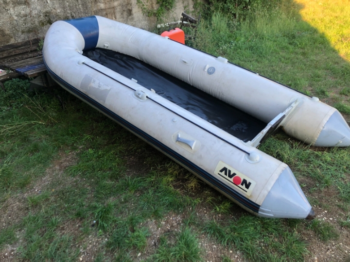 Gumenjak Yamaha 3,8 m dužine