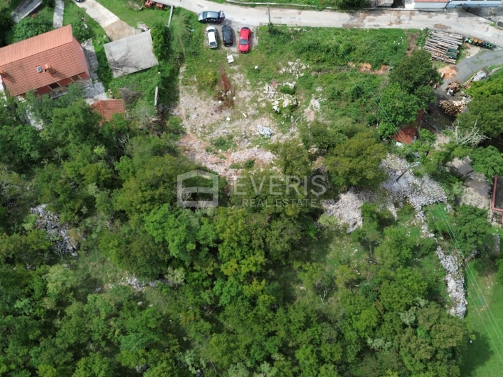 Podhum, građevinsko zemljište, 1.395 m2