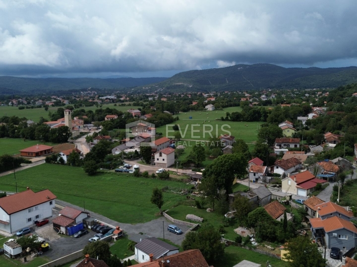 Podhum, građevinsko zemljište, 1.395 m2