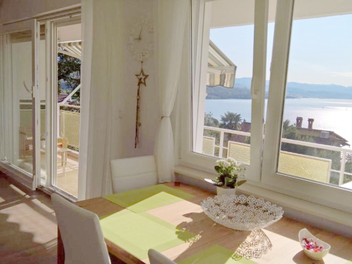 Opatija, 2S+DB, balkon, garaža