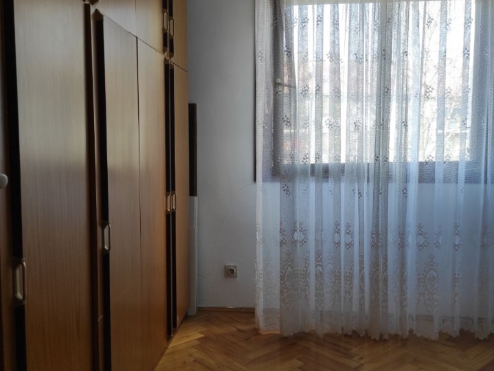 Iznajmljujem stan 40 m2 Drenova