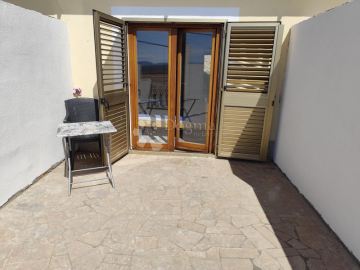 Apartman u Dramlju  - balkon 16m2/okućnica 98 m2